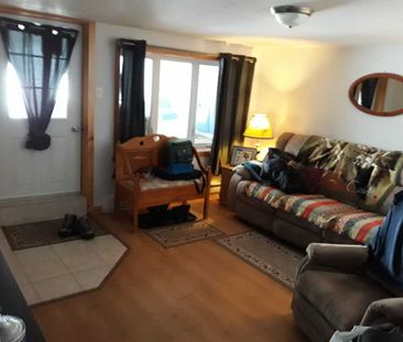 Grand 3 1/2 Au Bord D'un Lac - Photo 2