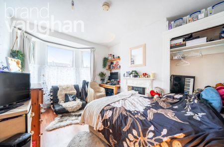 6 bedroom terraced house to rent - Photo 4