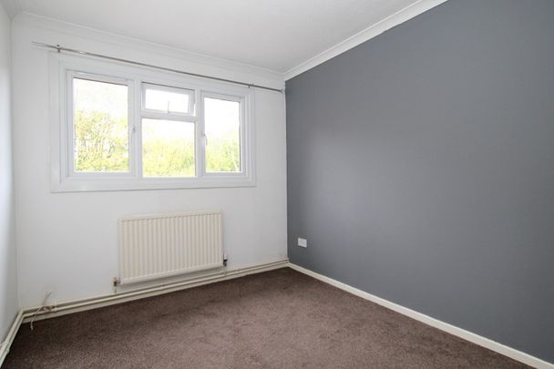 3 Bedroom Terraced House - Photo 1