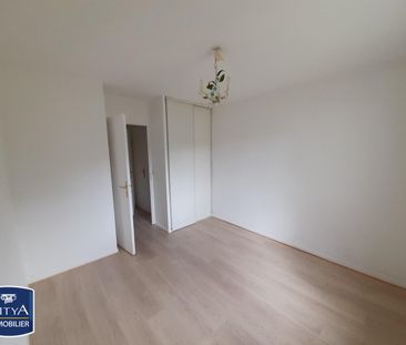 Location Appartement 3 pièces 57m² QUIEVRECHAIN 59920 - Photo 2