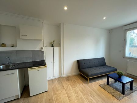 Location Appartement 1 pièce 17m² - Photo 3