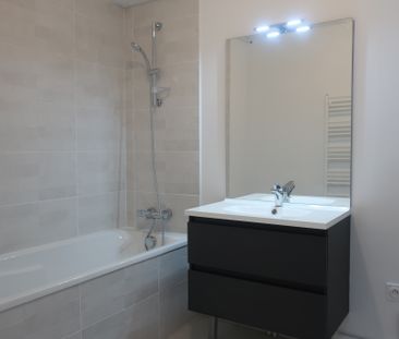 Location Appartement 3 pièces 69m² REIMS 51100 - Photo 4
