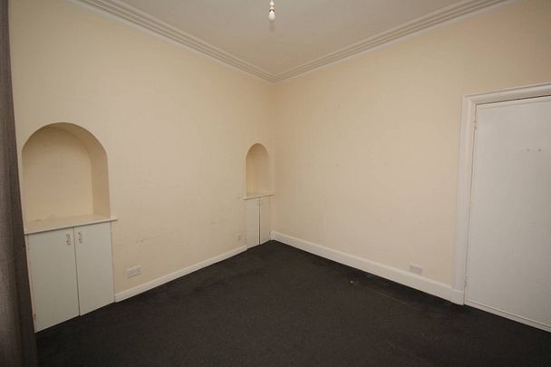 6B 1st FLOOR, THISTLE STREET, - Photo 1