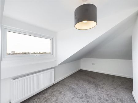 3 bedroom flat to rent - Photo 5