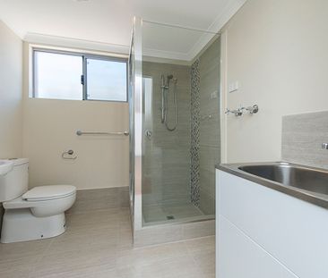 Modern Apartment in Prime Location - Photo 6