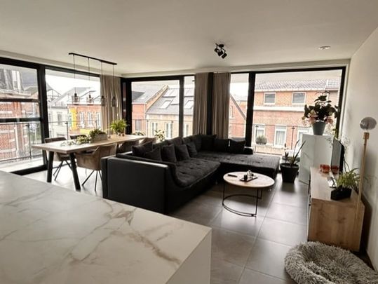 Appartement te huur - Photo 1