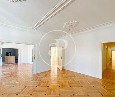 Luxury Flat for rent in Madrid, Spain - Photo 3