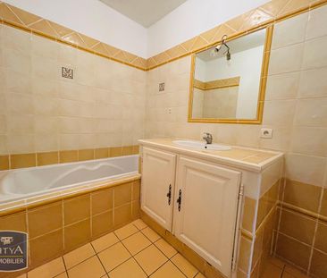 Location Appartement 2 pièces 39m² CARPENTRAS 84200 - Photo 1