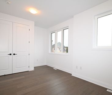 For Lease - 32 WINERY Way Unit# 1, Barrie, Ontario - Photo 2