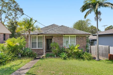 Classic Family Home in Prime Location - Photo 5