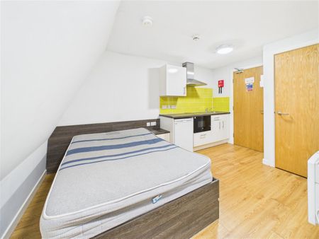 1 bedroom Studio flat to rent - Photo 3