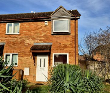 Two Bedroom House in The Glades - Photo 6