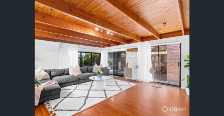 STYLISH LIVING IN PRIME HOPPERS CROSSING LOCATION - Photo 2