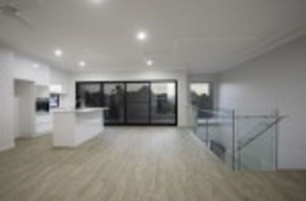 3B Willoughby Crescent, East Mackay QLD 4740 - Townhouse For Rent | Domain - Photo 1