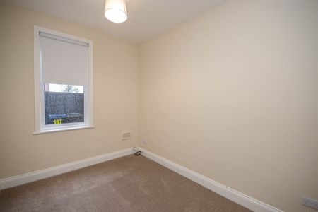2 bed flat to rent in Osborne Avenue, South Shields, NE33 - Photo 4