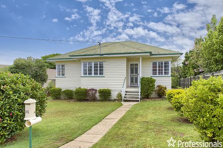 35 Barrymore Street, Everton Park QLD 4053 - Photo 2