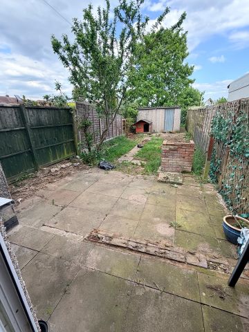 3 Bed Terraced House, Grangemouth Road, CV6 - Photo 3