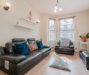 3 bedroom terraced house to rent - Photo 3