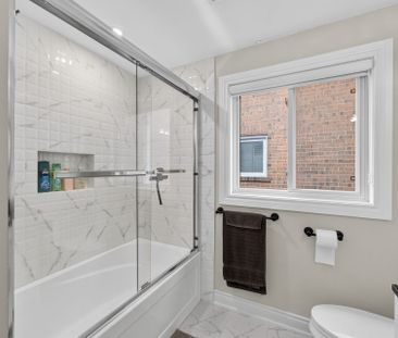 For Lease - 2966 Tradewind Drive, Mississauga, Ontario - Photo 3