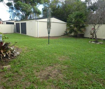 Large 2 bedroom house in East Bairnsdale - Photo 6