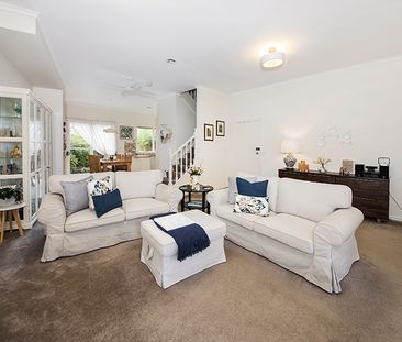 8A Leamington Crescent, Caulfield East VIC 3145 - Townhouse For Ren... - Photo 3