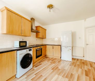 Room in a Shared House, Wilford Crescent East, NG2 - Photo 5
