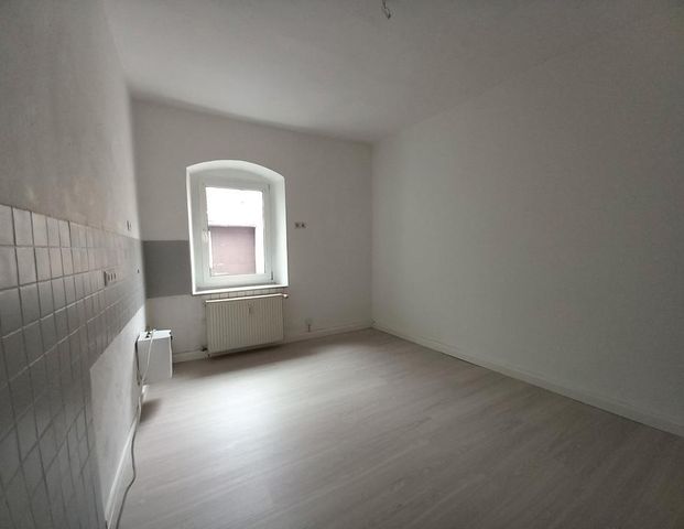 53102 - Charmante Altbauwohnung in historischem Gebäude - Foto 1