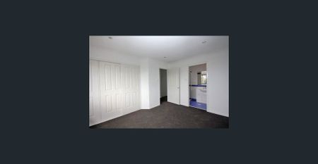 THREE-BEDROOM, TWO-STOREY TOWNHOUSE OFFERS CONVENIENT LIVING CLOSE TO LOCAL SHOPS AND SCHOOLS - Photo 3