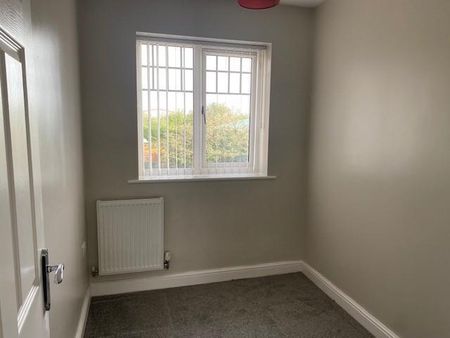 3 bedroom detached house to rent - Photo 3
