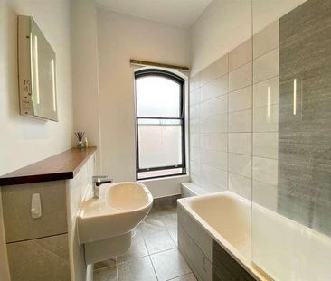 Queens Brewery Court, Moss Lane West, Manchester, M15 - Photo 6