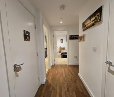 2 bedroom flat to rent - Photo 2