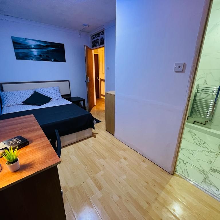 RM2 Ben Jonson Road | Stepney Green | London | E1 3NJ - Photo 1