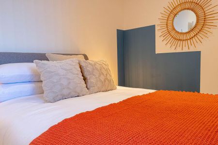 2 bedroom serviced apartment to rent - Photo 3