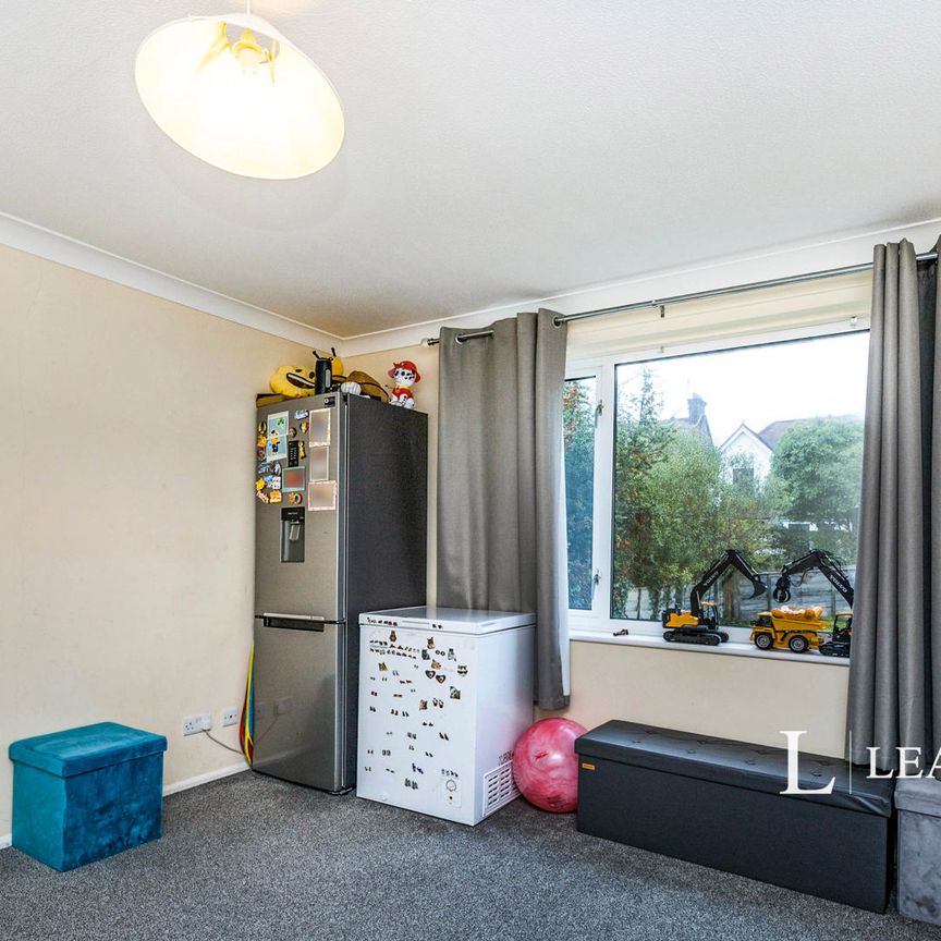 3 bedroom house to rent Rusper Road, Horsham, West Sussex, RH12 - Photo 1