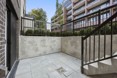 For Lease - 10 Ed Clark Gardens Boulevard Unit# TH5, Toronto, Ontario - Photo 3