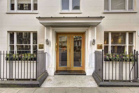 A two bedroom two bathroom flat in the heart of Mayfair. - Photo 5