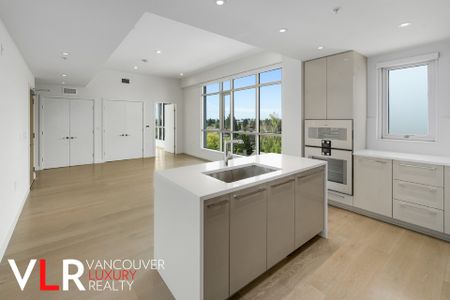 Penthouse in Vancouver West Side, BC - Photo 3