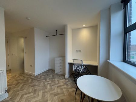 1 bedroom flat to rent - Photo 2