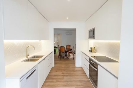 Rua Fernão Lopes, Almada, Setúbal Municipality 2800-069 - Photo 4