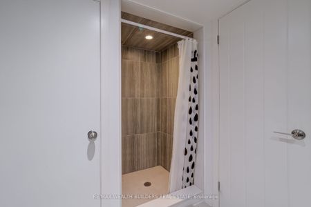 For Lease - 172 Indian Road Crescent Unit# Lower, Toronto, Ontario - Photo 5