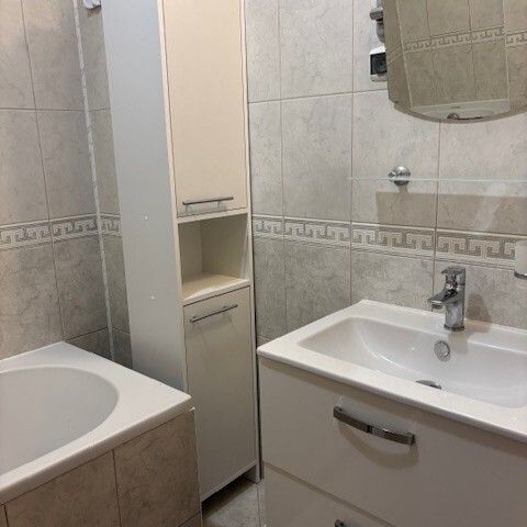 4 pokoje na wynajem - Zdjęcie 1