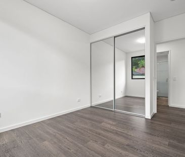 Level 1, 104/8-10 Moore Street, West Gosford - Photo 2