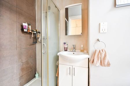 Studio Flat, Quex Road, NW6 - Photo 5