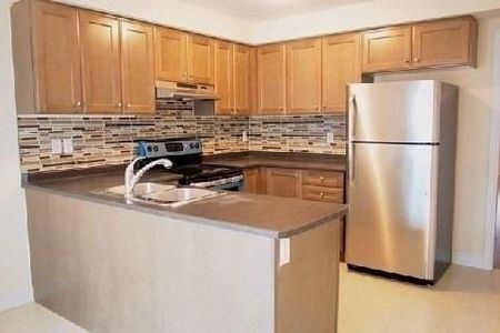 For Lease - 9876 Mccowan Road, Markham, Ontario - Photo 3