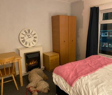 1 Bed Flat, Mansfield Rd, NG5 - Photo 3