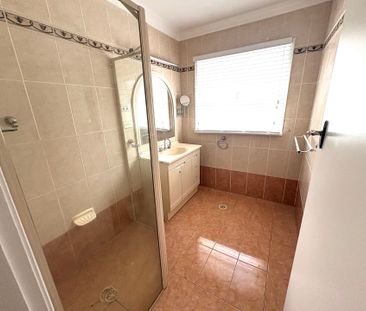 Well Presented Family Home in Great Location&excl; - Photo 6