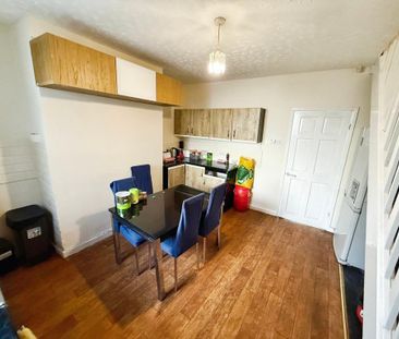 2 bedroom house to rent - Photo 2