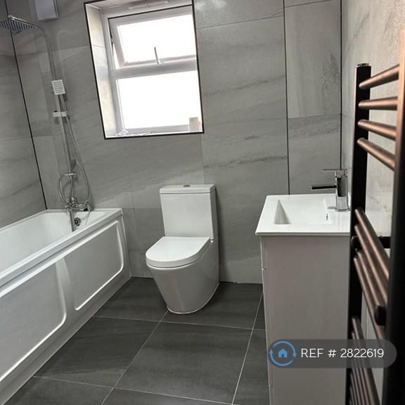 2 bedroom semi-detached house to rent - Photo 1