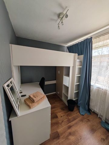 Room in a Shared House, Adams Close, NW9 - Photo 3
