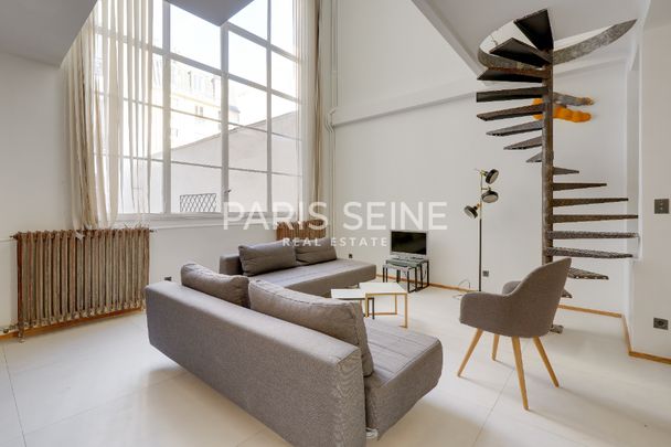 ** SÉDUISANT ATELIER D'ARTISTE ** 2 PIÈCES MEUBLÉ EN DUPLEX ** STYLE CONTEMPORAIN** - Photo 1